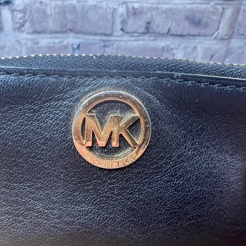 Michael Kors Card Holder/Keyring - Black - Picture 2 of 6
